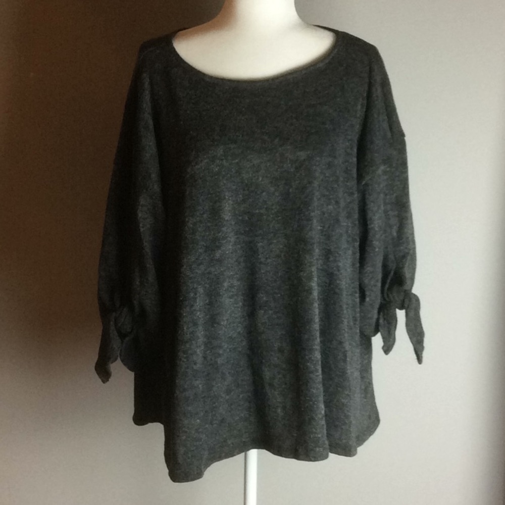 Grey oversized sweater size small